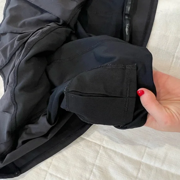 LuluLemon skirt - Picture 5 of 5